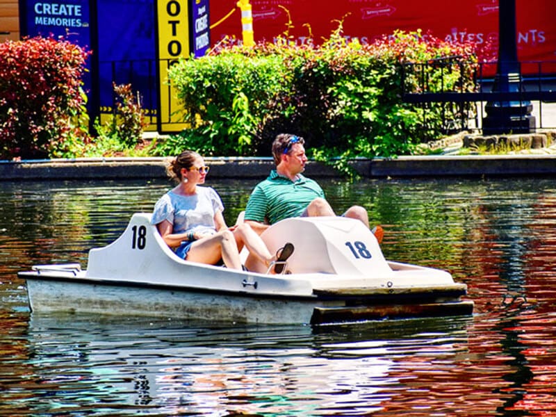 Paddle-Boats-Attractions-Kennywood