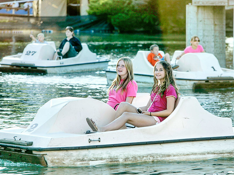 voyage paddle boat