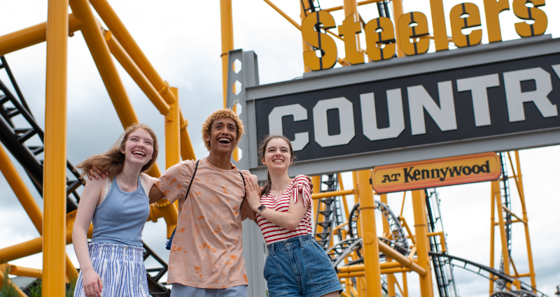 3 friends near Steelers Country