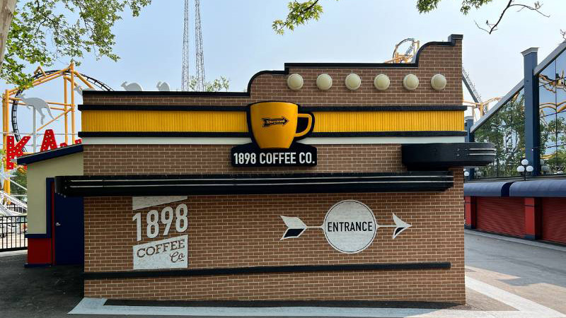 Burger at the water park