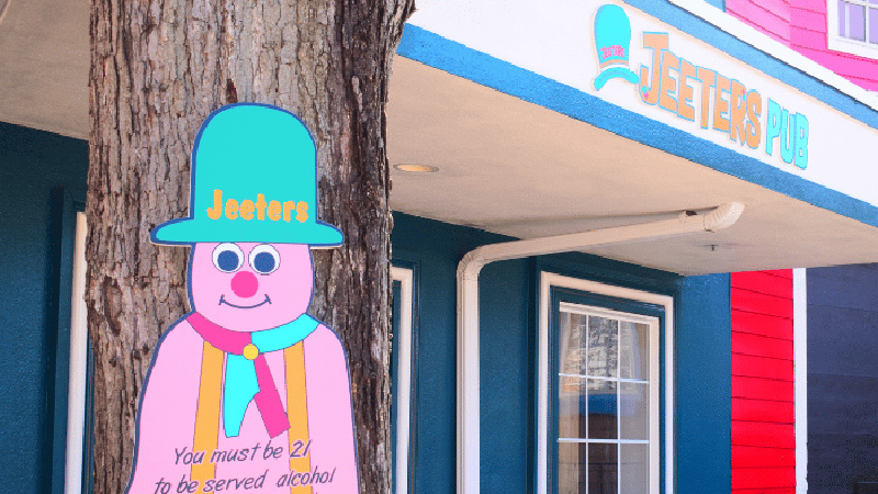 Burger at the water park